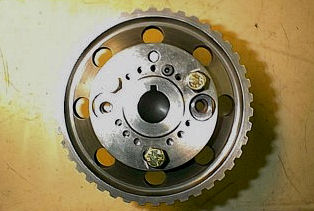 Step adjustable belt wheels