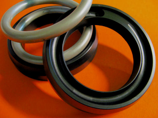 Alfa Alfetta/GTV spring seats in plastic acetal